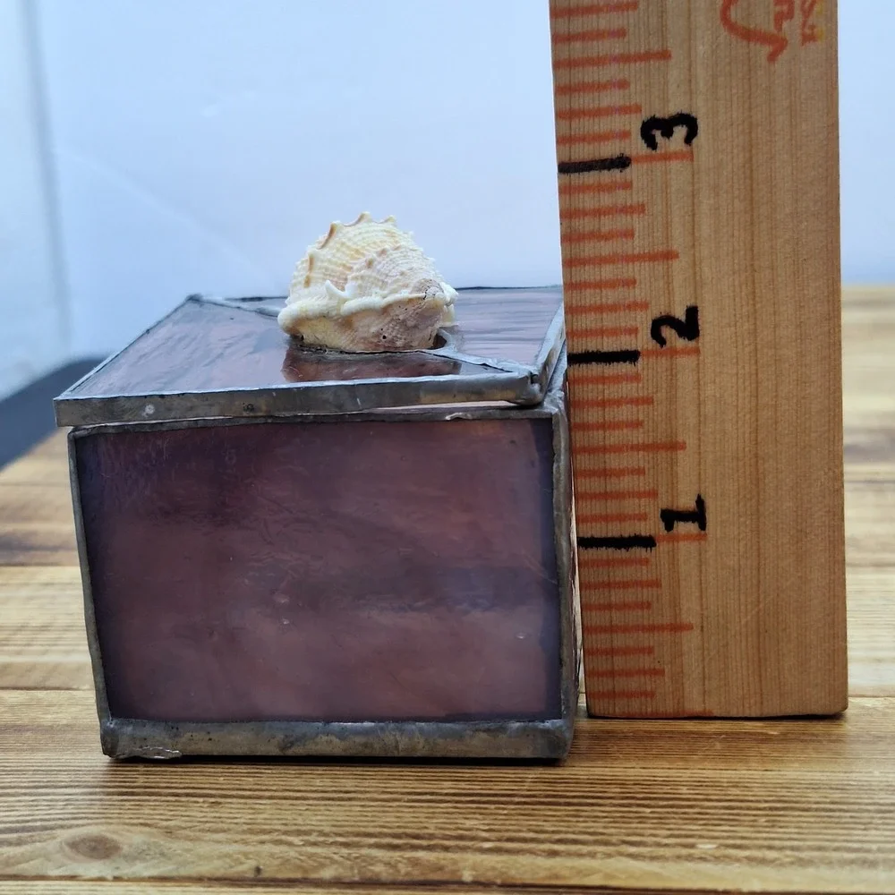 Vtg Mounted Sea Shell Purple Amethyst Glass Trinket‎ Box 2.5 X 2